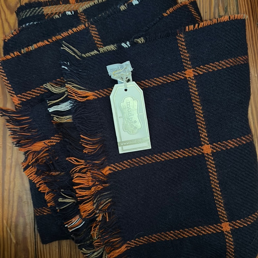 Mud Pie Knit Plaid Blanket Reversible Scarf (Navy)